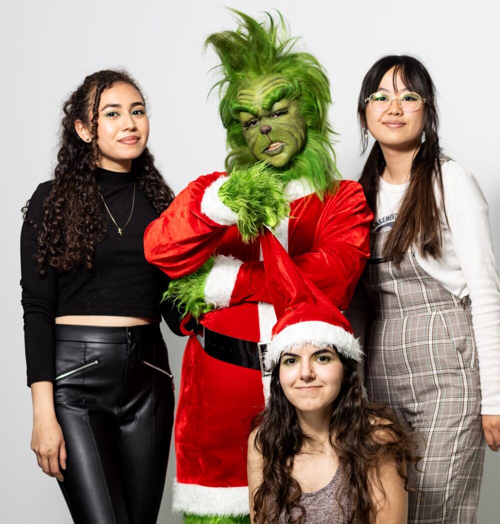 creación de personajes El Grinch