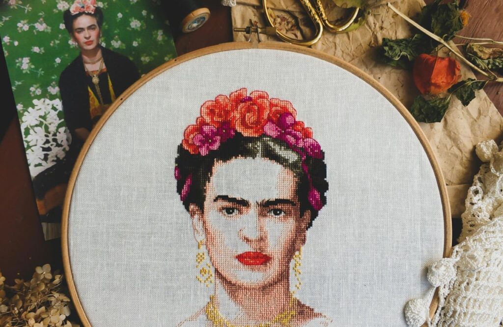 maquillaje Frida Kahlo