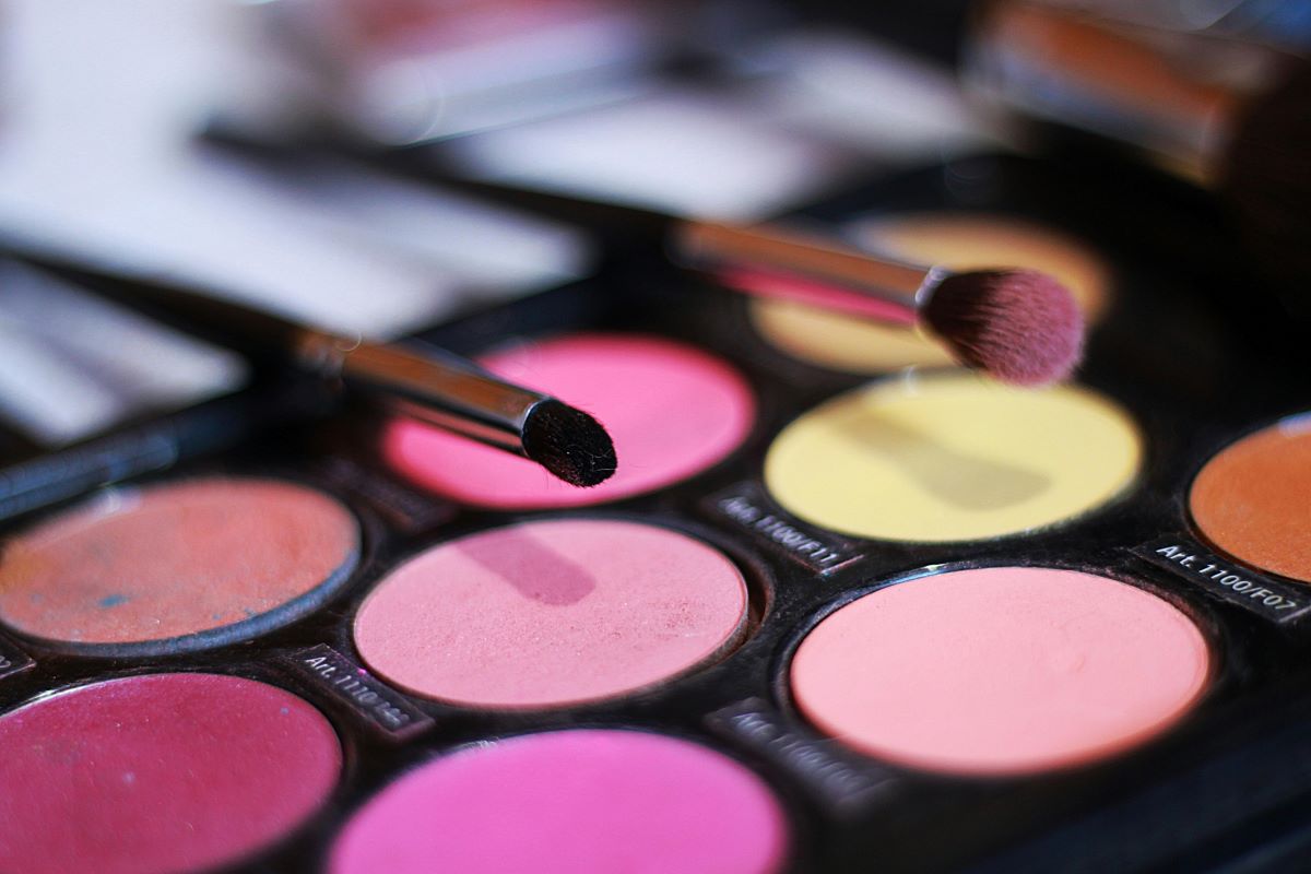 fijar precios de maquillador