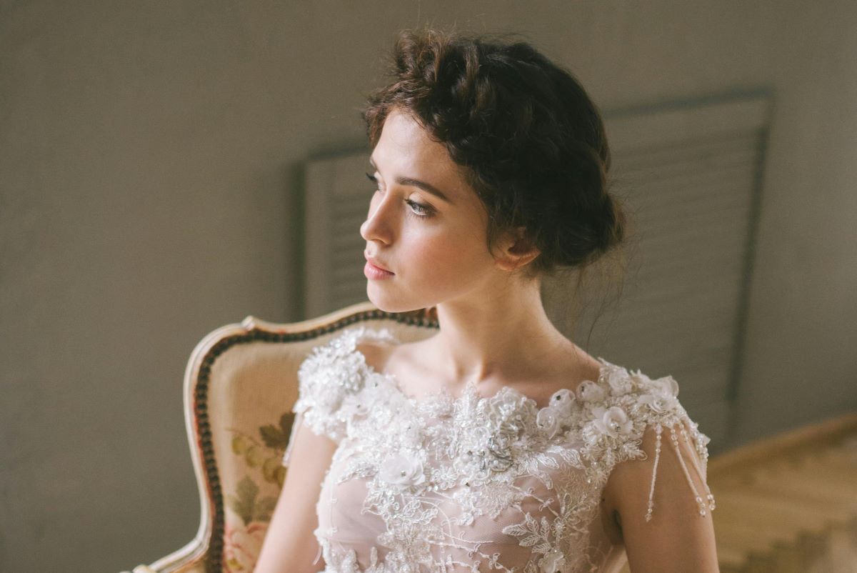 qué hace un maquillador profesional de novia