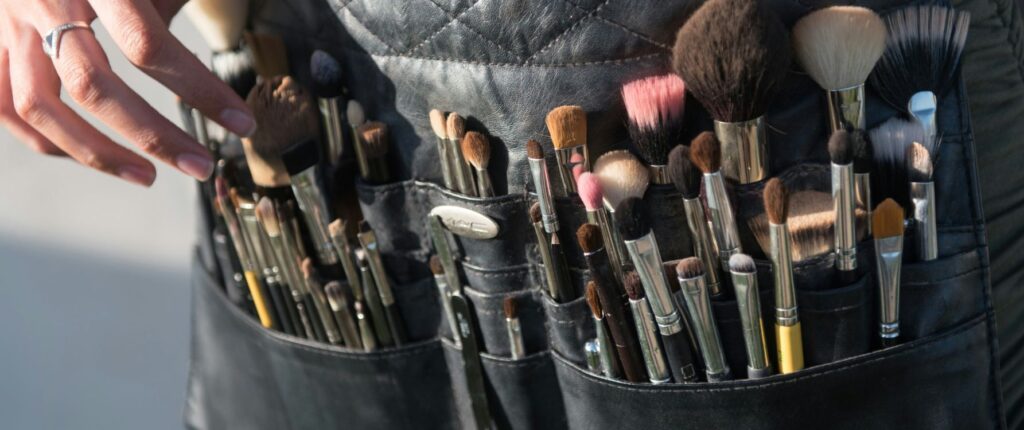 qué hace un maquillador profesional