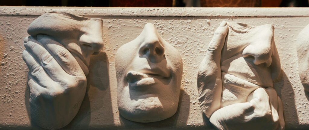 Cómo preparar un molde facial para prótesis profesionales